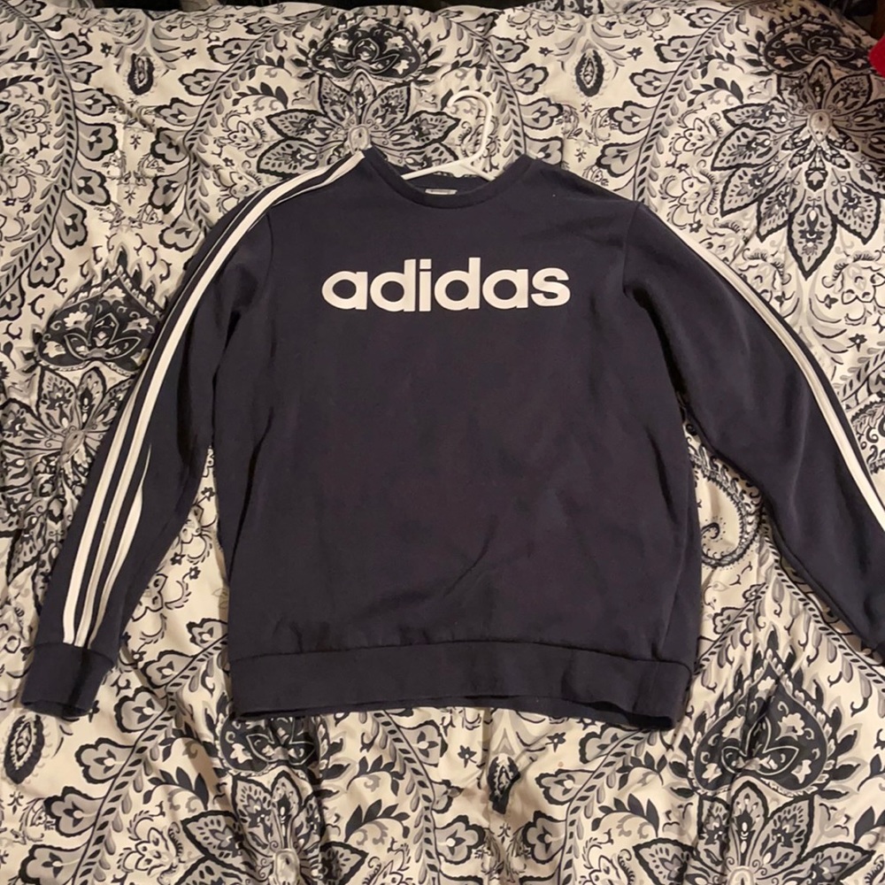 Adidas sweater size L